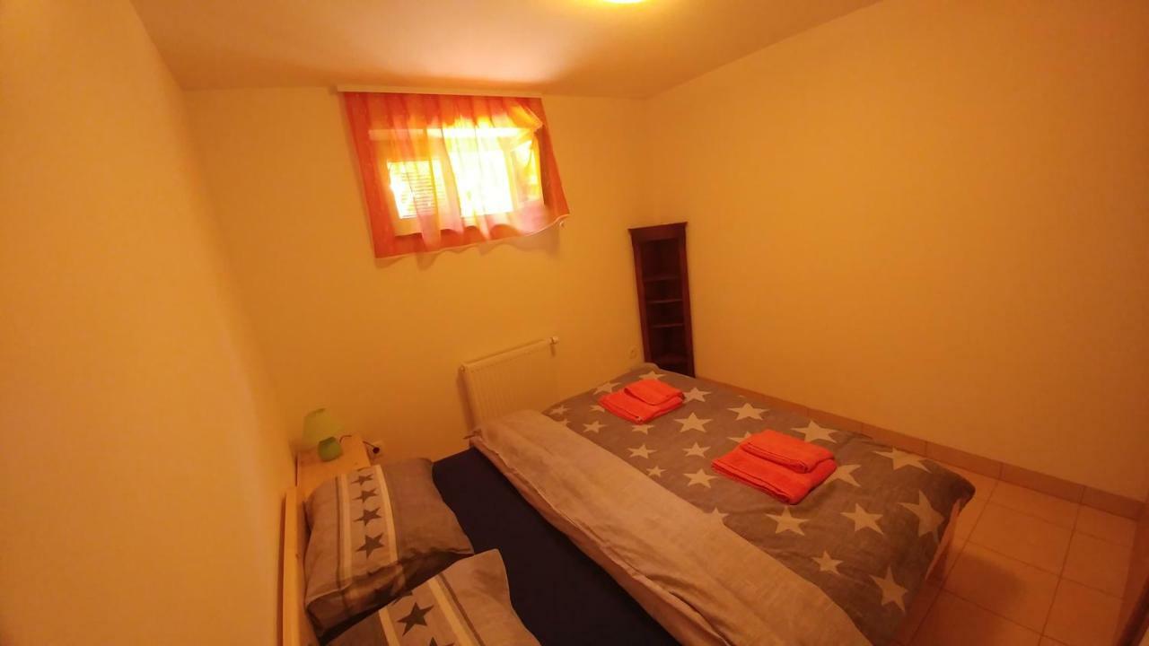 Apartmaji Katrc 索卡 外观 照片